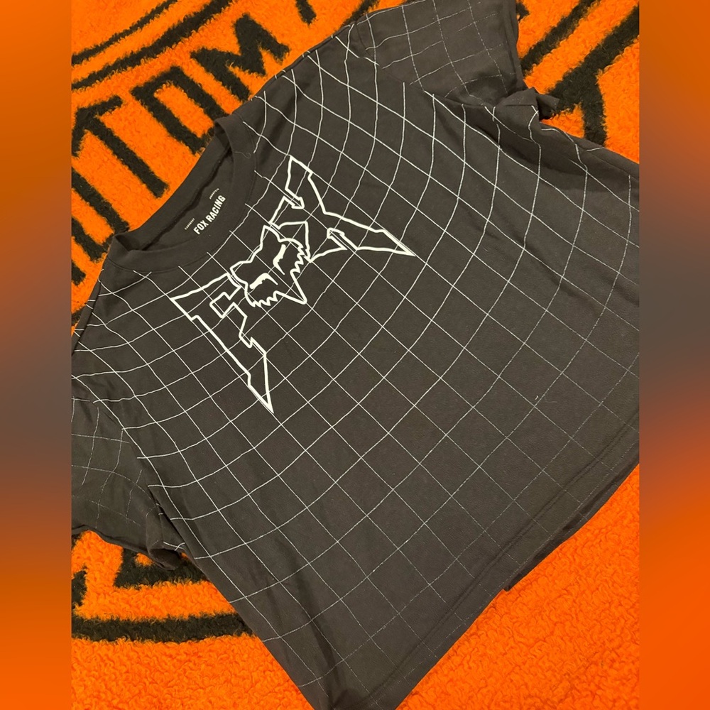 Womans cropped fox racing grid tshirt